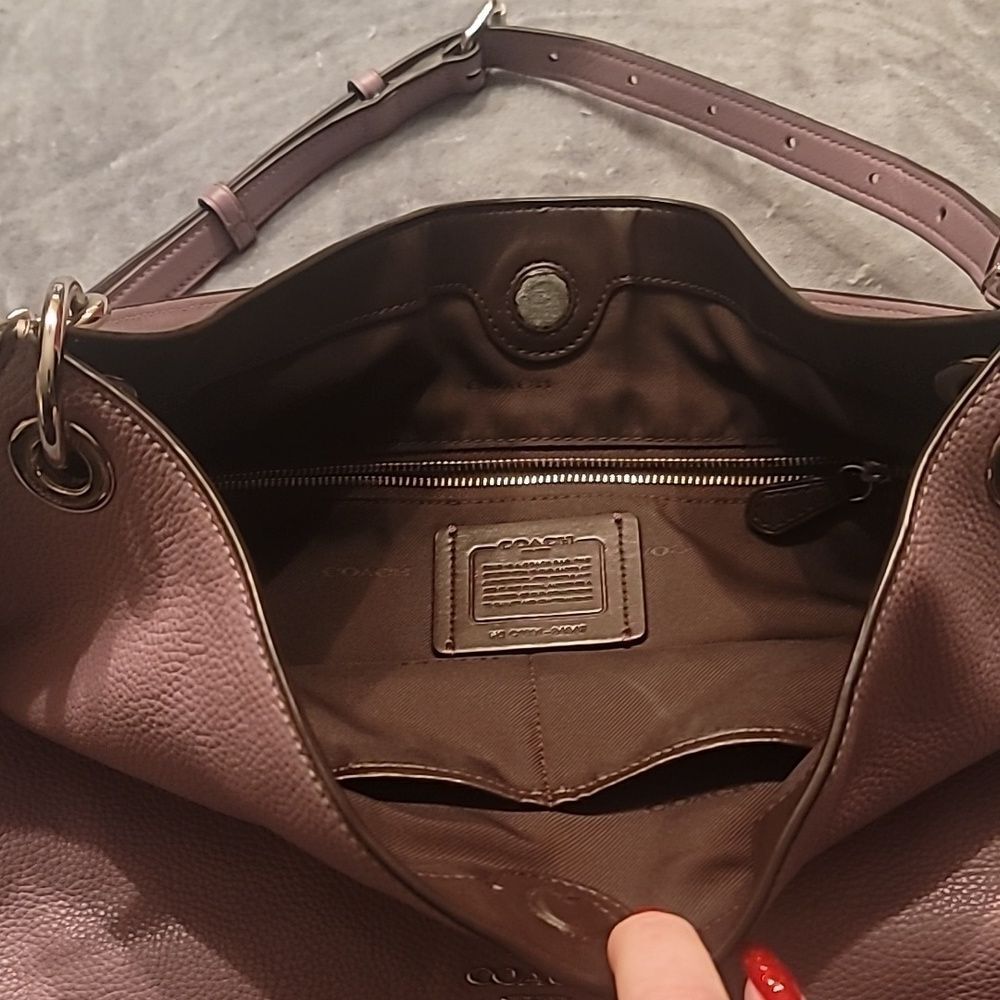 0601. EUC ~ Coach Clarkson Hobo #24947 ~ In the most luscious "Jasmine" lilac! - Picture 3 of 10